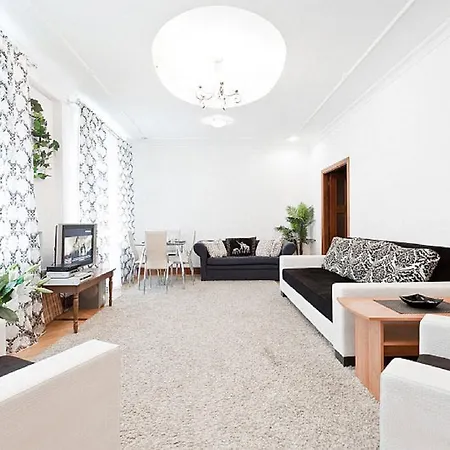 Daire Center Lux On Karla Marksa 4-Room *