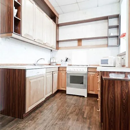 Center Lux On Karla Marksa 4-Room Daire