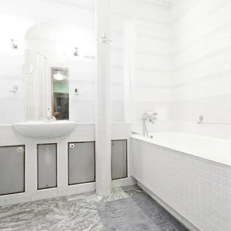 Daire Center Lux On Karla Marksa 4-Room Minsk