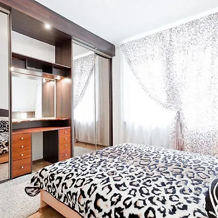 Center Lux On Karla Marksa 4-Room Apartament *
