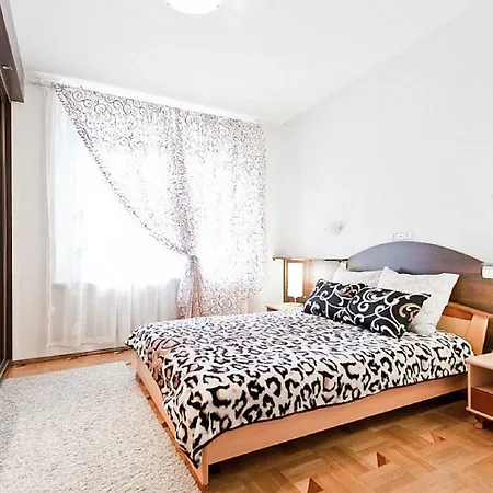 Center Lux On Karla Marksa 4-Room * Mińsk